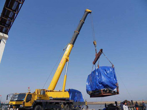 大件設備吊裝時應該怎樣避免高空墜落。